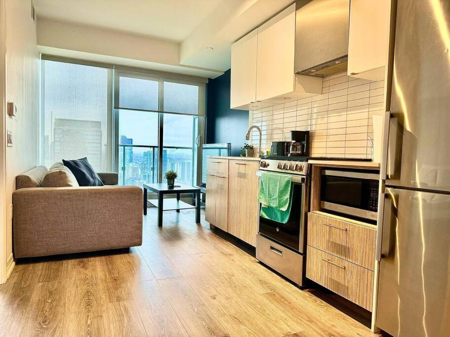 Cozy Condo Near Eatoncentre Mall Toronto Kültér fotó